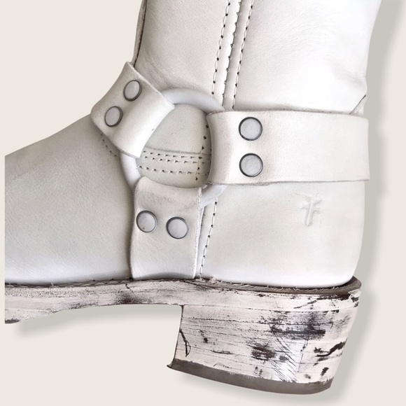 Frye Harness 8R White Distressed Cowboy Calf Boots - Picture 12 of 16